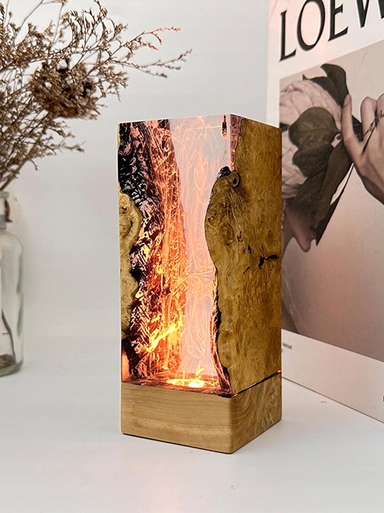 Lampada da Tavolo in Resina a  - Resin Art Baby recensione e prezzo