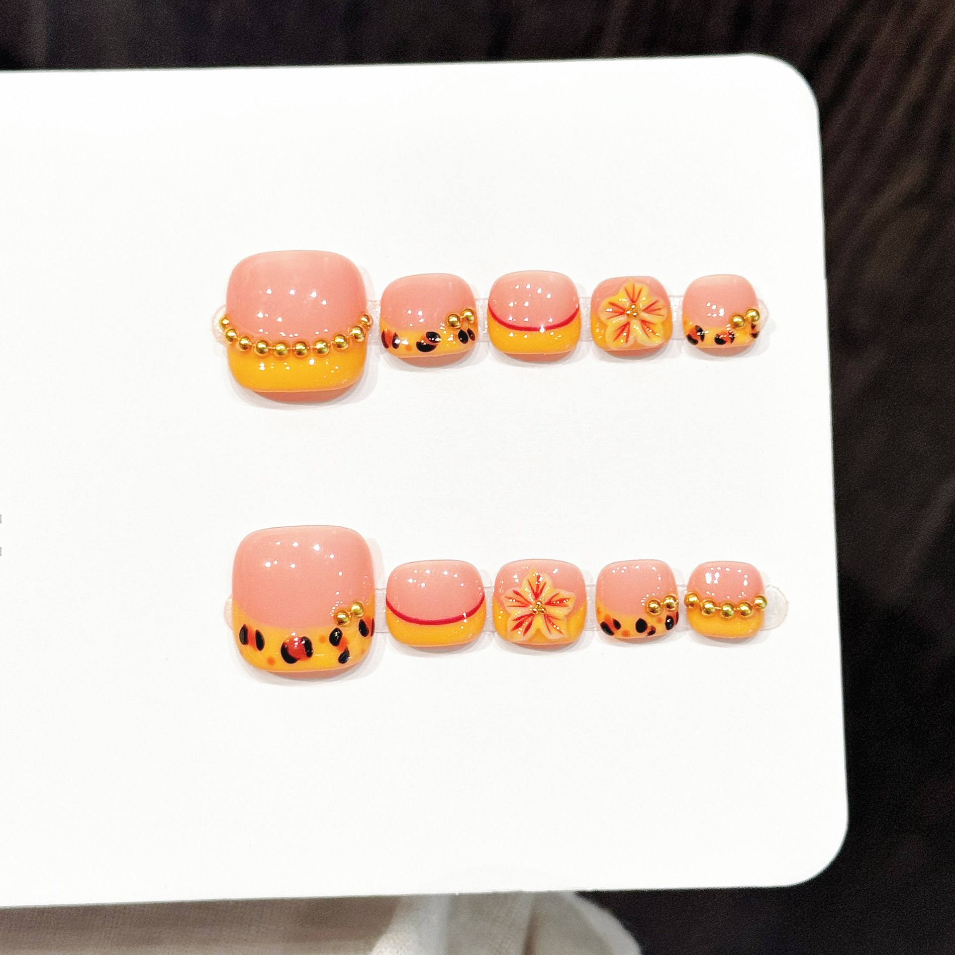 10 pezzi di unghie finte fatte - Resin Art With Flowers recensione e prezzo
